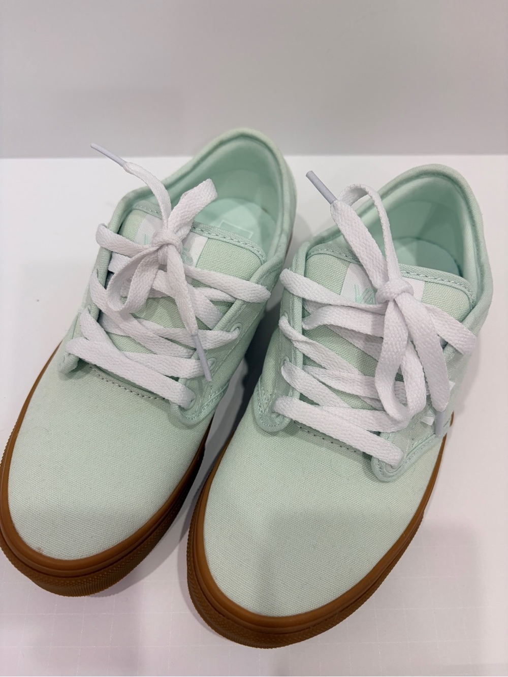Vans Mint Canvas Kids Sneakers with White Laces, super cute and comfy! US 3